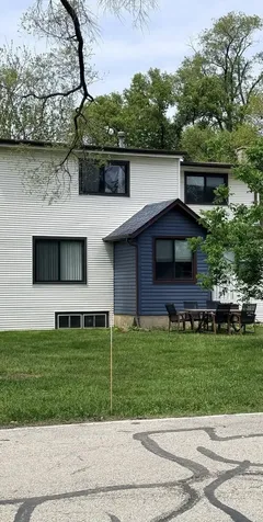 1596 Oxford Lane Des Plaines IL 60016