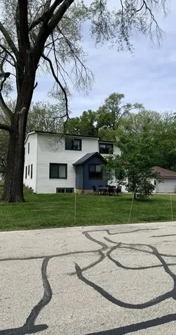 1596 Oxford Lane Des Plaines IL 60016