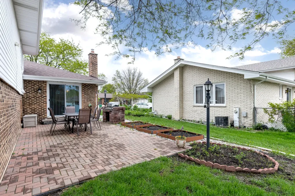 15542 Catalina Court Orland Park IL 60462