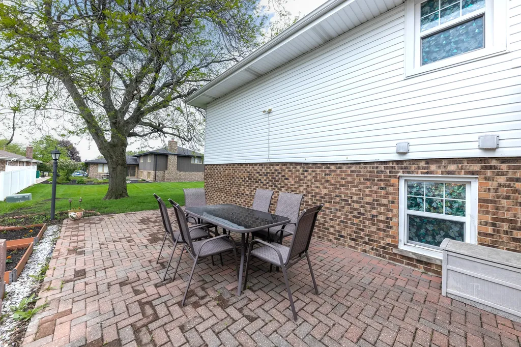 15542 Catalina Court Orland Park IL 60462