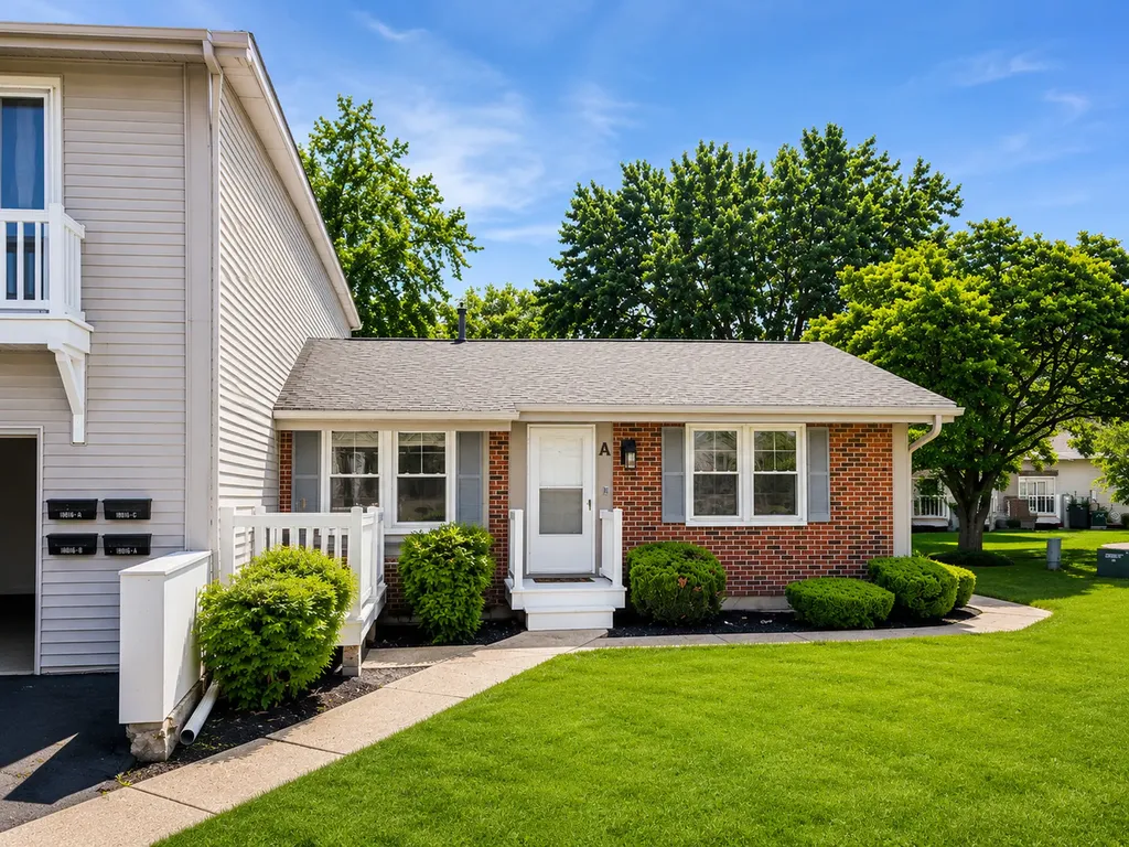 309 Northwestern Court Bloomingdale IL 60108