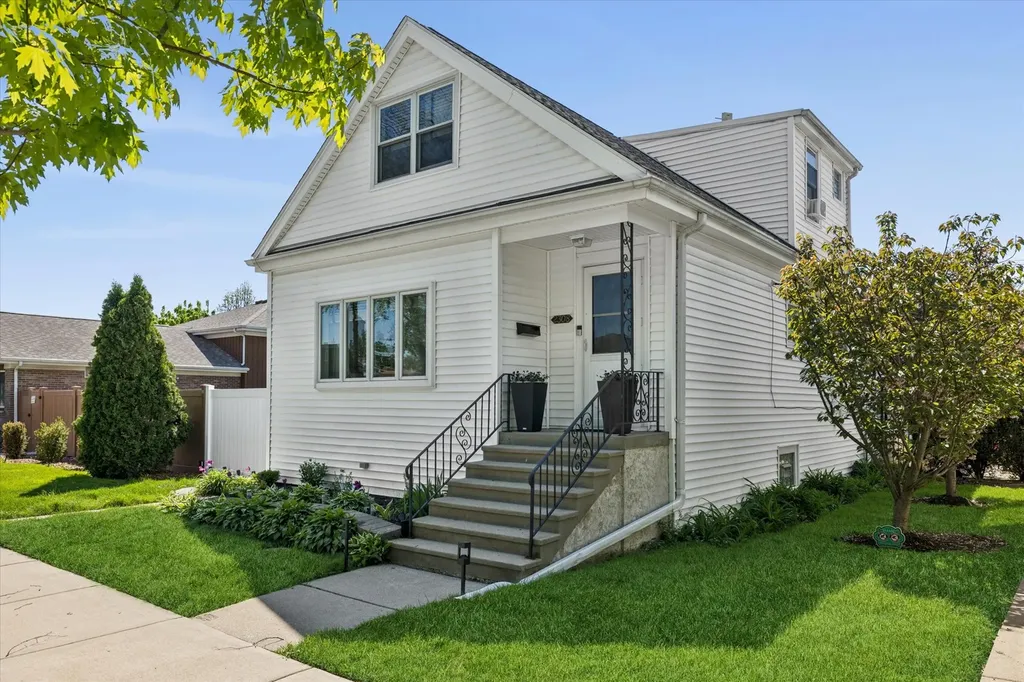 2308 North 77th Court Elmwood Park IL 60707