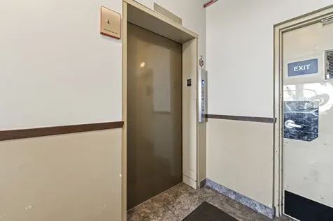 5800 West 105th Street Oak Lawn IL 60453