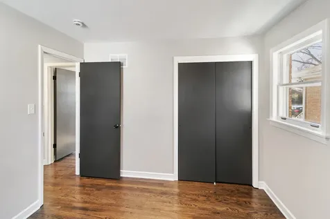 752 East 164th Street South Holland IL 60473