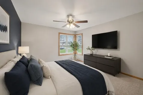 125 North Hamilton Drive Grant Park IL 60940