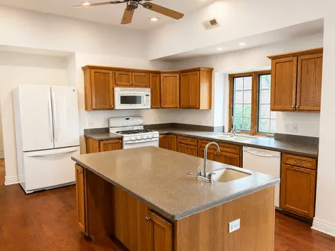 1759 Dewes Street Glenview IL 60025
