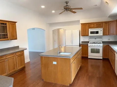 1759 Dewes Street Glenview IL 60025