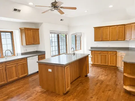 1759 Dewes Street Glenview IL 60025