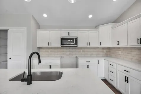 704 Cates Drive Mahomet IL 61853