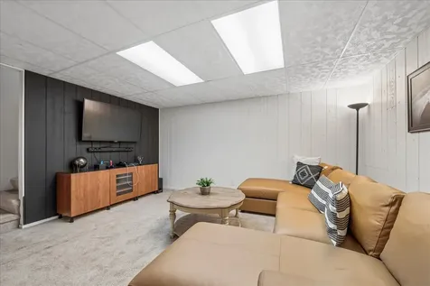 39 Boxwood Lane Cary IL 60013