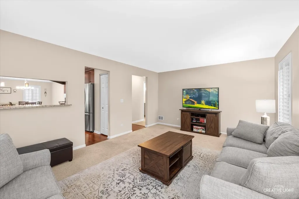 2732 Lahinch Drive Aurora IL 60503