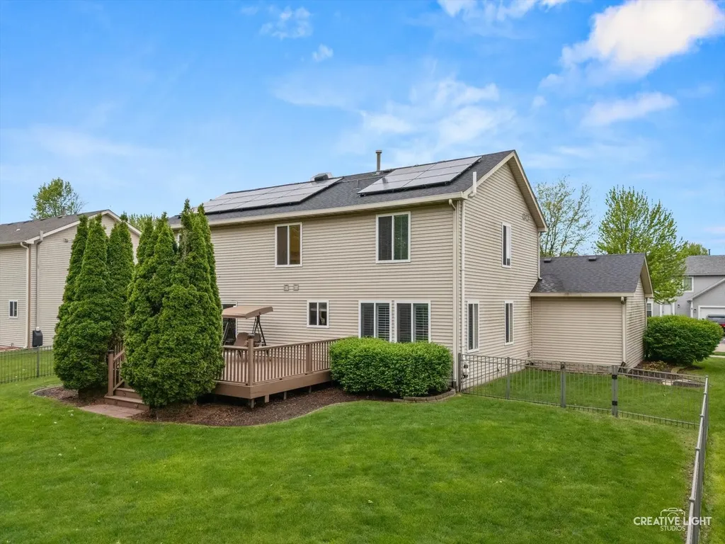 2732 Lahinch Drive Aurora IL 60503