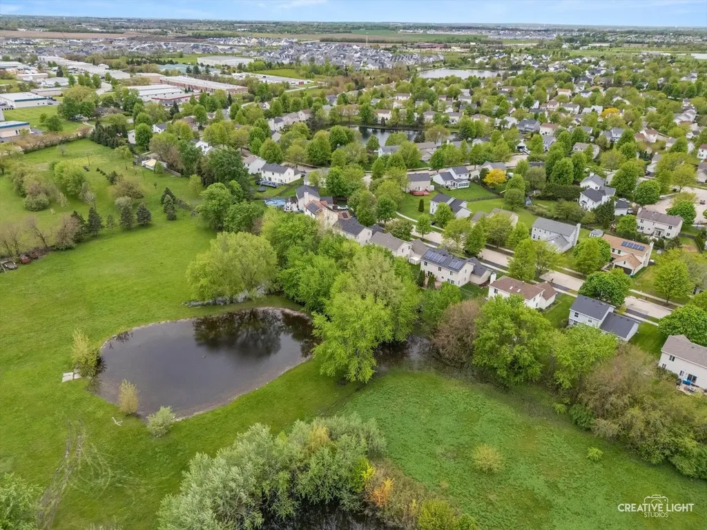 2732 Lahinch Drive Aurora IL 60503