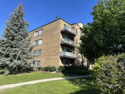 909 East Kenilworth Avenue Palatine IL 60074