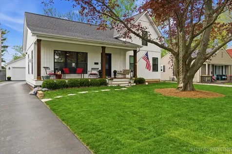 728 North Lincoln Avenue Geneva IL 60134
