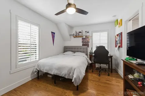 728 North Lincoln Avenue Geneva IL 60134