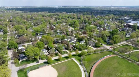 728 North Lincoln Avenue Geneva IL 60134