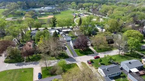 728 North Lincoln Avenue Geneva IL 60134