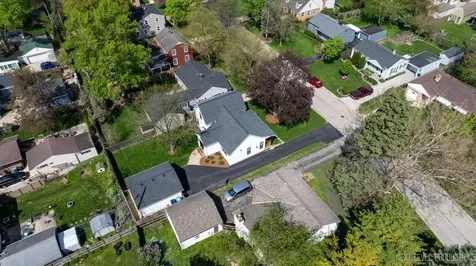 728 North Lincoln Avenue Geneva IL 60134