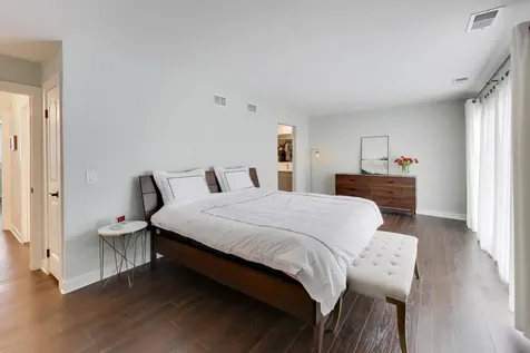 26 The Court Of Island Point Northbrook IL 60062