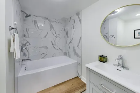 26 The Court Of Island Point Northbrook IL 60062