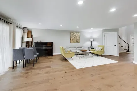 26 The Court Of Island Point Northbrook IL 60062