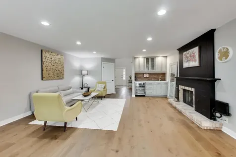 26 The Court Of Island Point Northbrook IL 60062