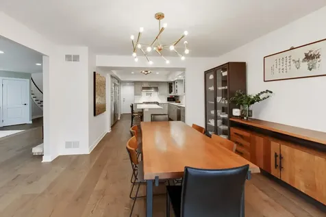 26 The Court Of Island Point Northbrook IL 60062