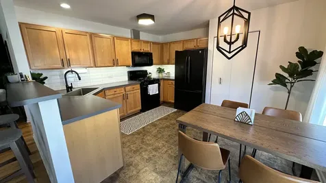 609 Arbor Circle Lakemoor IL 60051