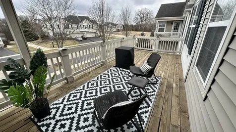609 Arbor Circle Lakemoor IL 60051