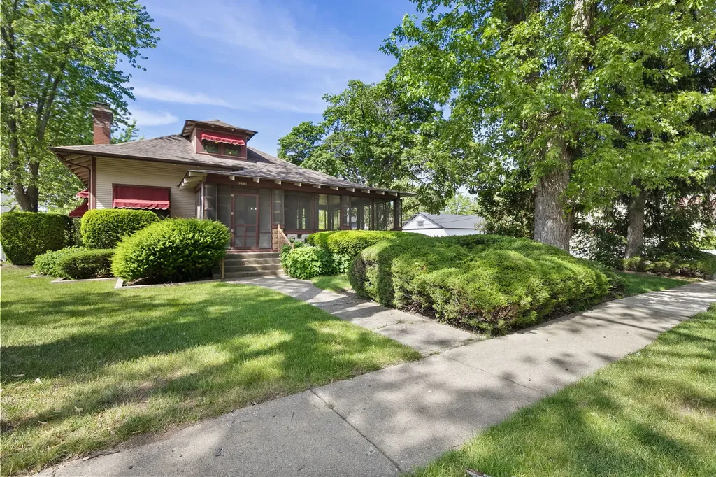 288 Park Avenue Grayslake IL 60030