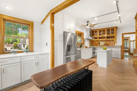 288 Park Avenue Grayslake IL 60030