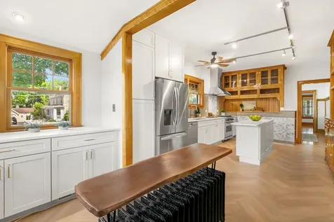 288 Park Avenue Grayslake IL 60030