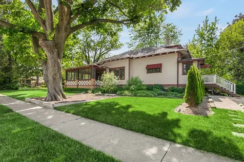 288 Park Avenue Grayslake IL 60030