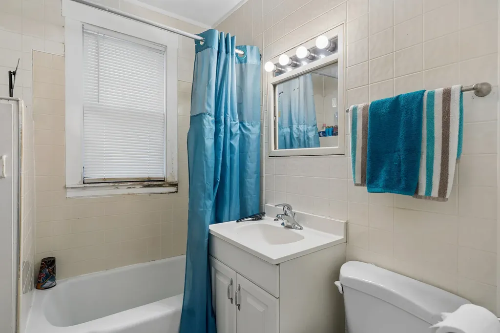 3537 North Natoma Avenue Chicago IL 60634