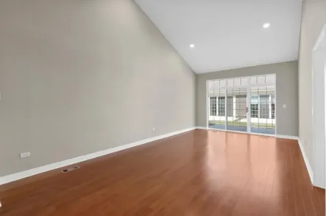 713 Verandah Drive Hanover Park IL 60133