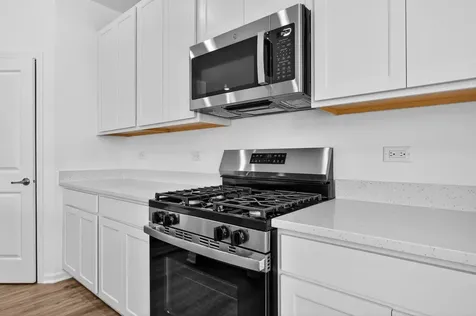 603 Murdock Place Oswego IL 60543