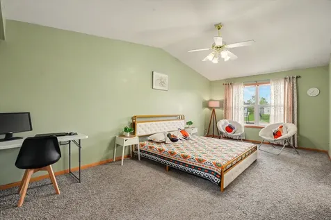 708 Erin Drive Champaign IL 61822
