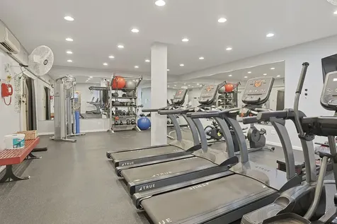 175 Lake Boulevard Buffalo Grove IL 60089
