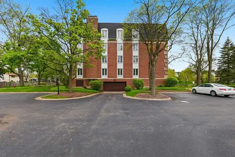 175 Lake Boulevard Buffalo Grove IL 60089