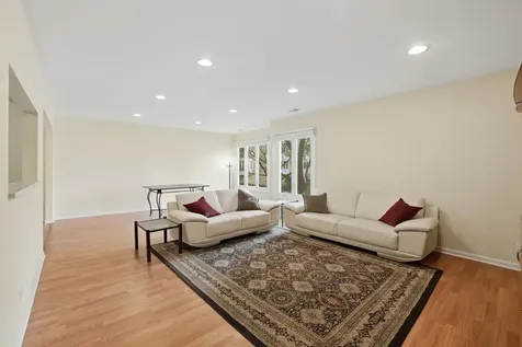 175 Lake Boulevard Buffalo Grove IL 60089