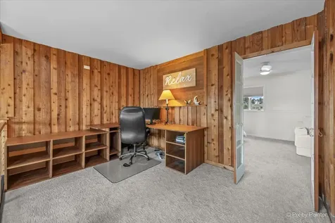 386 Holiday Drive Lake Holiday IL 60552