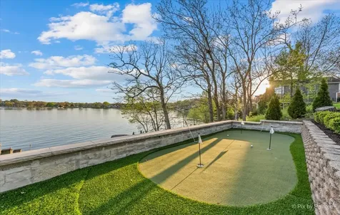 386 Holiday Drive Lake Holiday IL 60552