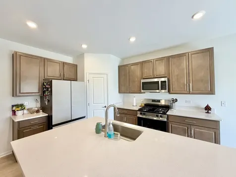 331 Red Oak Circle Volo IL 60020