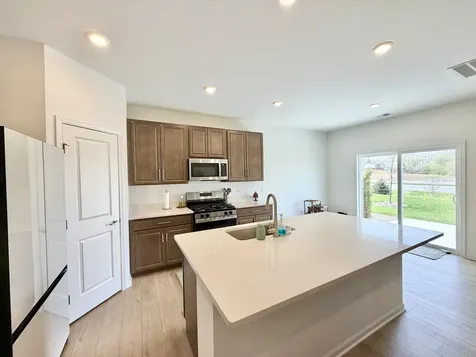 331 Red Oak Circle Volo IL 60020