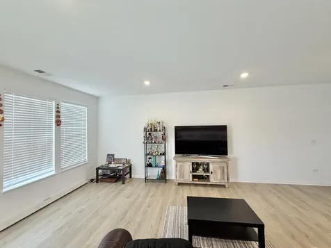 331 Red Oak Circle Volo IL 60020