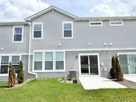 331 Red Oak Circle Volo IL 60020