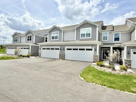 331 Red Oak Circle Volo IL 60020