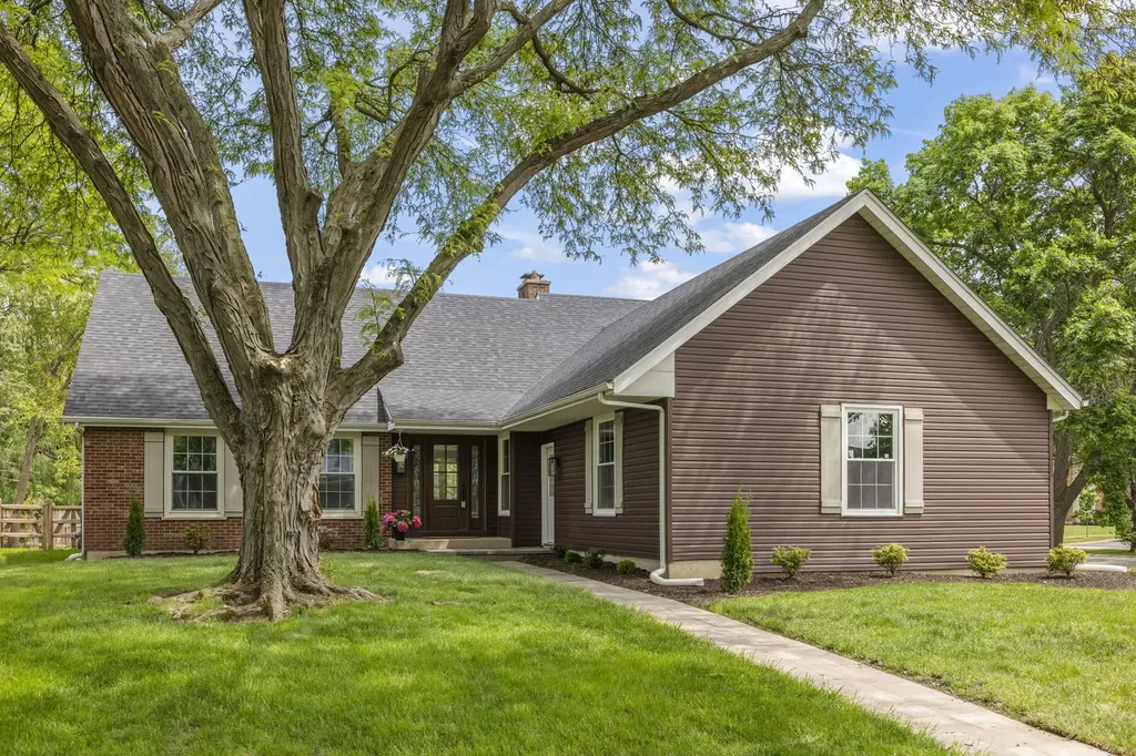 210 Westmoreland Lane Naperville IL 60540