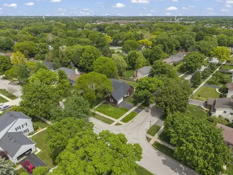 210 Westmoreland Lane Naperville IL 60540